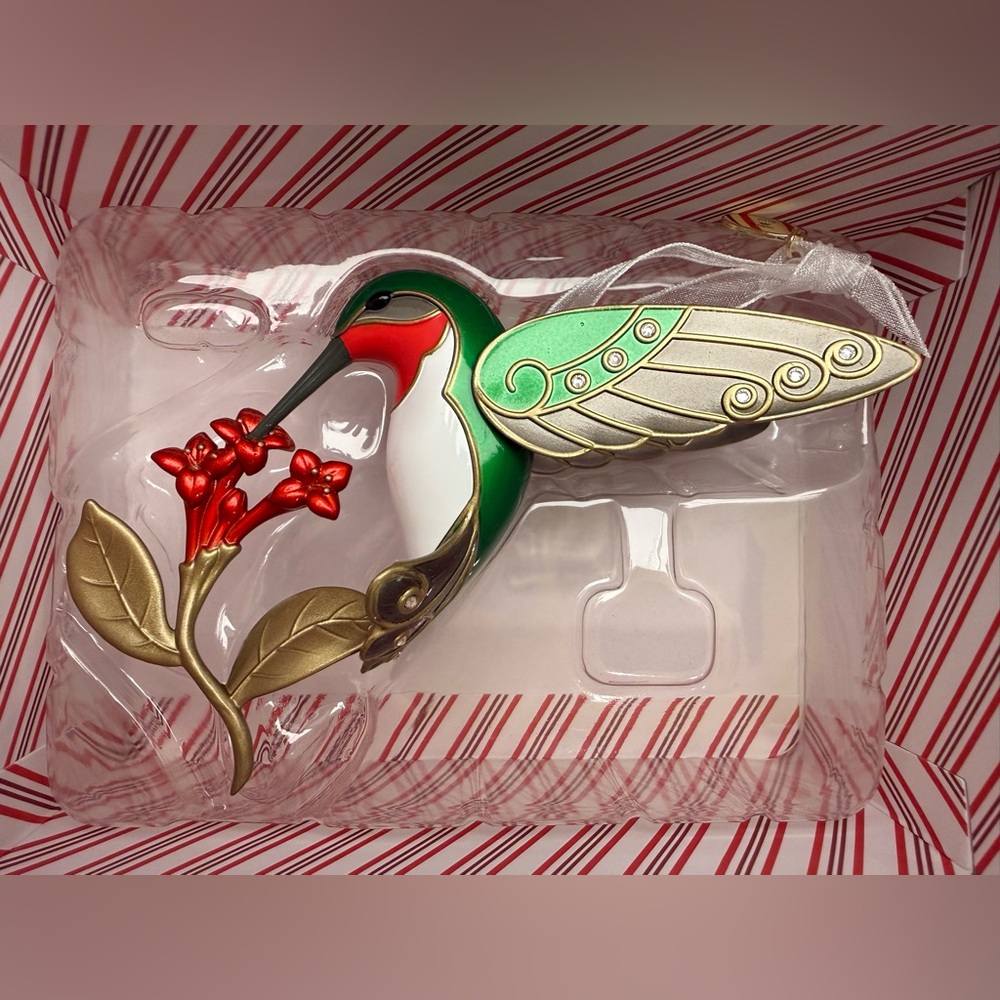 Hallmark Keepsake Ornament Dazzling Hummingbird 2016 Christmas - Picture 7 of 16